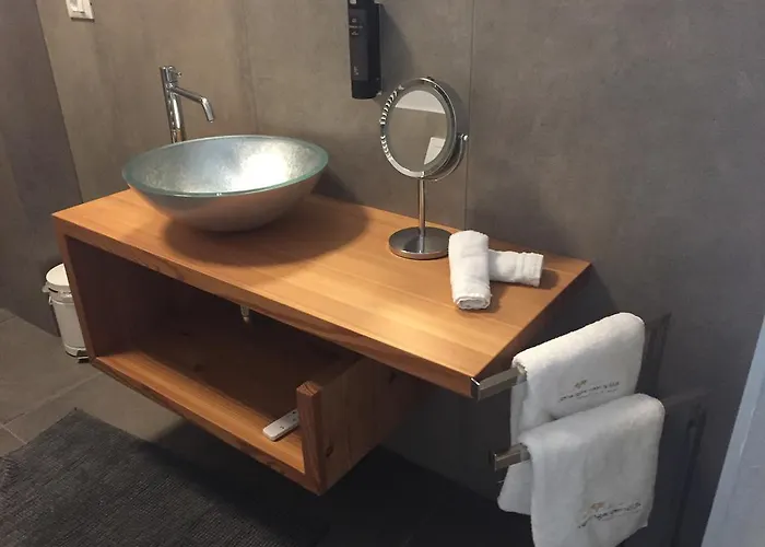 M-loft Merangardenvilla Мерано